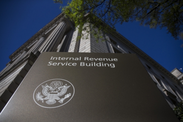 IRS Issues Apology to Hedge Fund Magnate