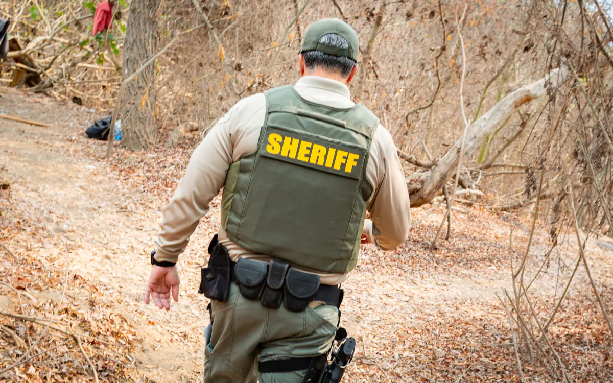 Los Angeles County Sheriffs Department with the Homeless Outreach Services Team (HOST) patrol Malibu Canyon to assist homeless individuals on Sept. 24, 2021. (John Fredricks/The Epoch Times)