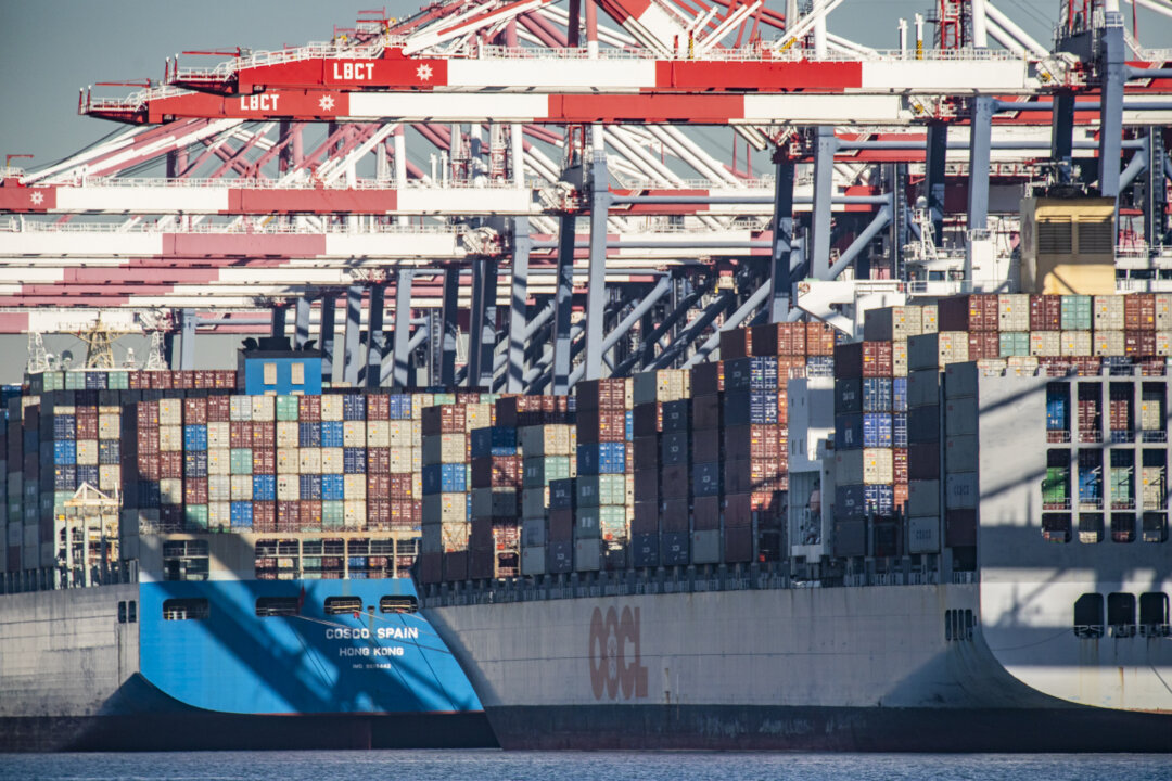 US Trade Deficit Widens to Largest Gap Since April 2023 | The Epoch Times