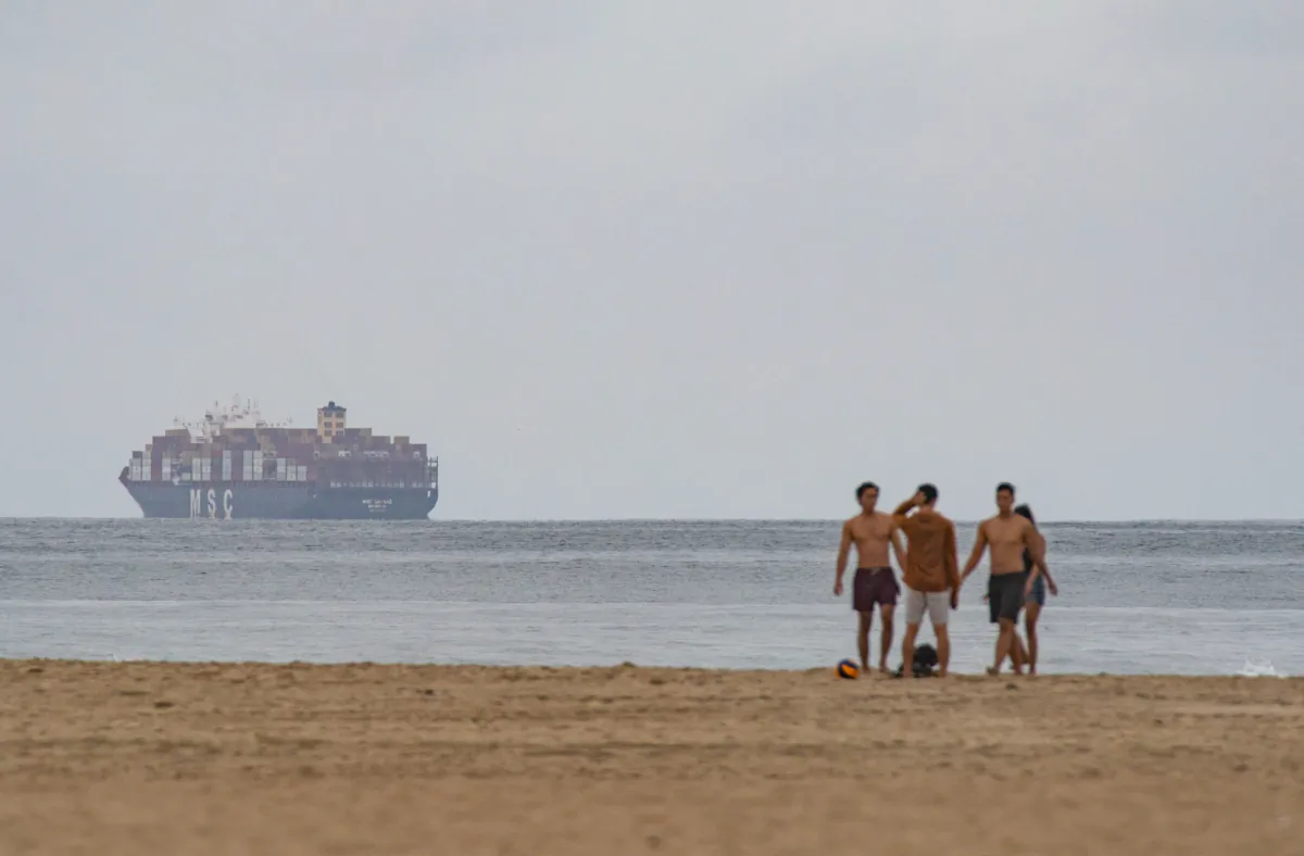 File photo of the beach near the Huntington Beach Pier. Sept. 27, 2021. (John Fredricks/The Epoch Times)