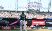 Shohei Ohtani Takes Note of Seattle Crowd Asking for Him to Call Northwest Home
