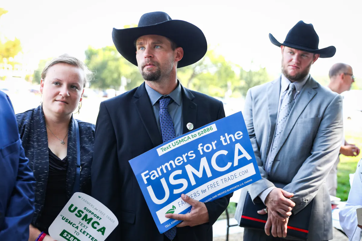 Members of Congress and farmers from across the country rally for the United States-Mexico-Canada Agreement (USMCA) on the National Mall in Washington on Sept. 12, 2019. (Samira Bouaou/The Epoch Times)