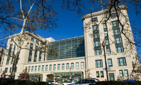 Most Federal Agencies Use Less Than 25 Percent of Office Space: GAO