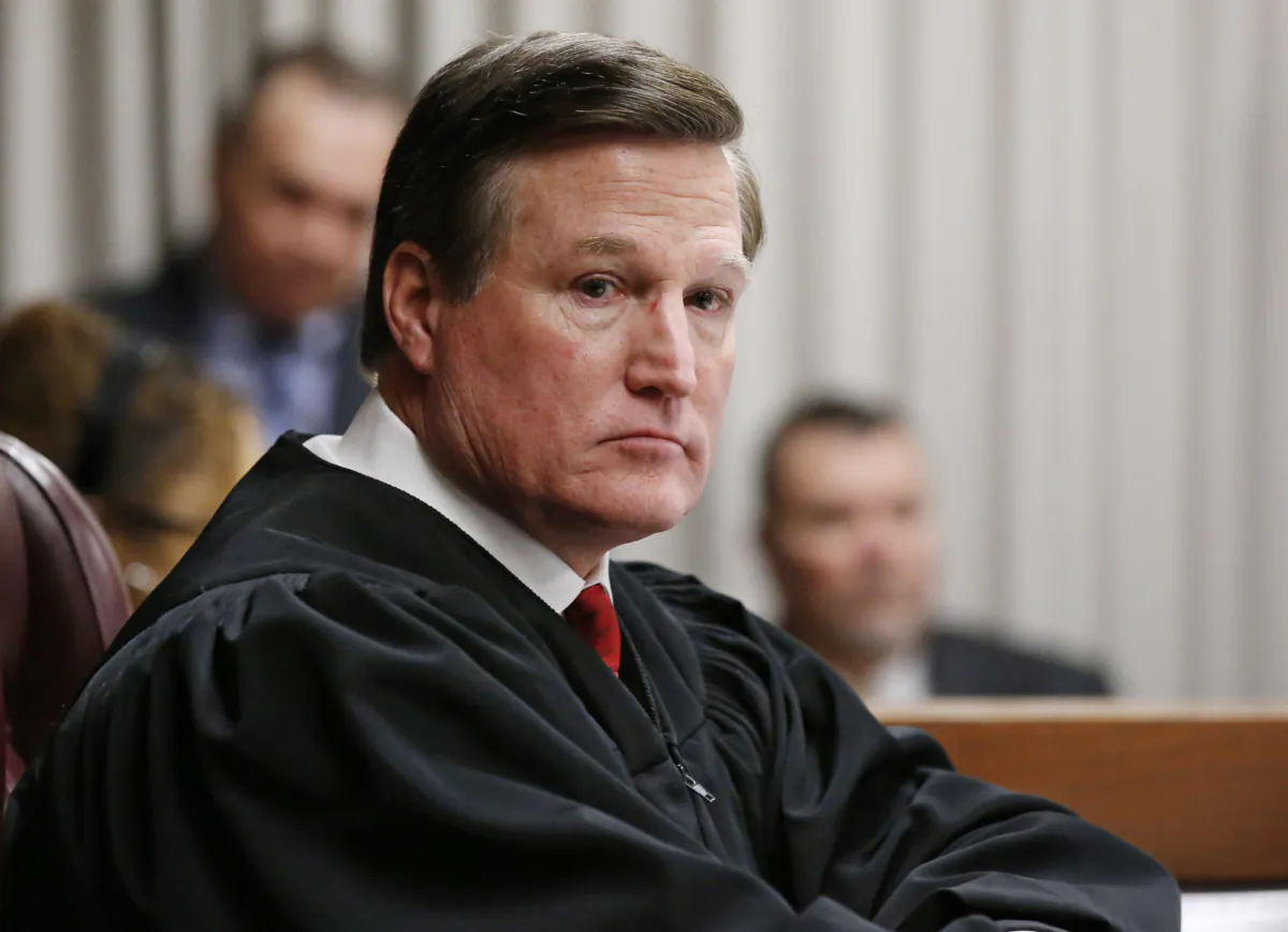 Judge Timothy Henderson listens to testimony during the sentencing of Daniel Holtzclaw in Oklahoma City on Jan. 21, 2016. (Sue Ogrocki/AP Photo)