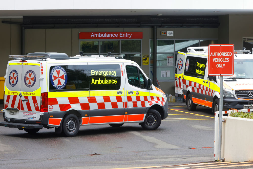 Access Ambulance. Ambulance arrive