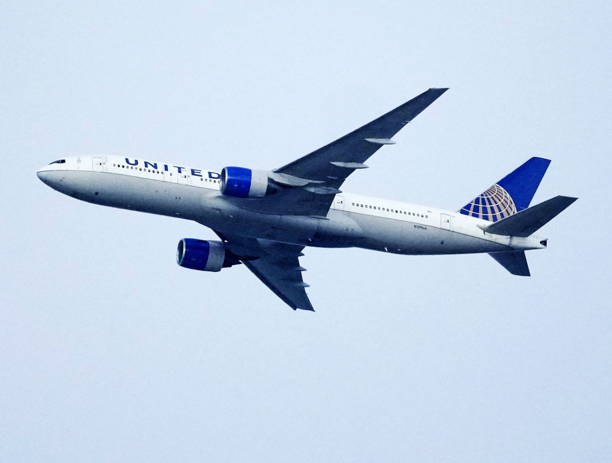 NextImg:United Airlines Agrees to Give Union Pilots Big Pay Raises