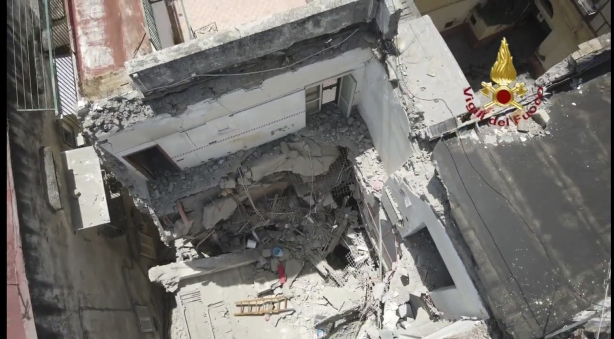 NextImg:3 Survivors Rescued From Rubble of Collapsed Apartment Building in Naples, Italian Officials Say