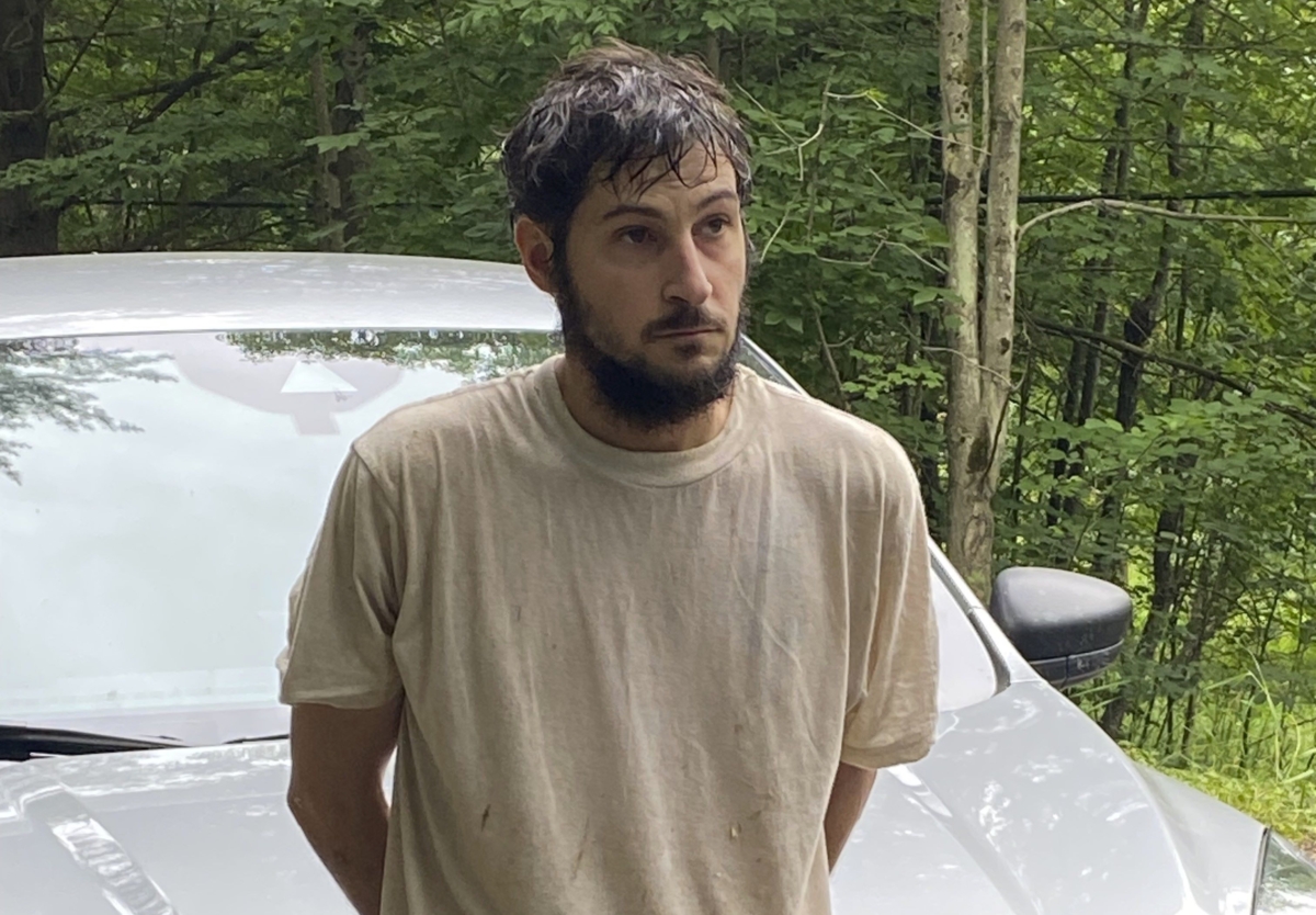 NextImg:Couple Checking out Barking Dog Leads to Encounter With Escapee, His Recapture
