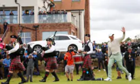 Rory McIlroy Birdies Last Two Holes to Win Scottish Open