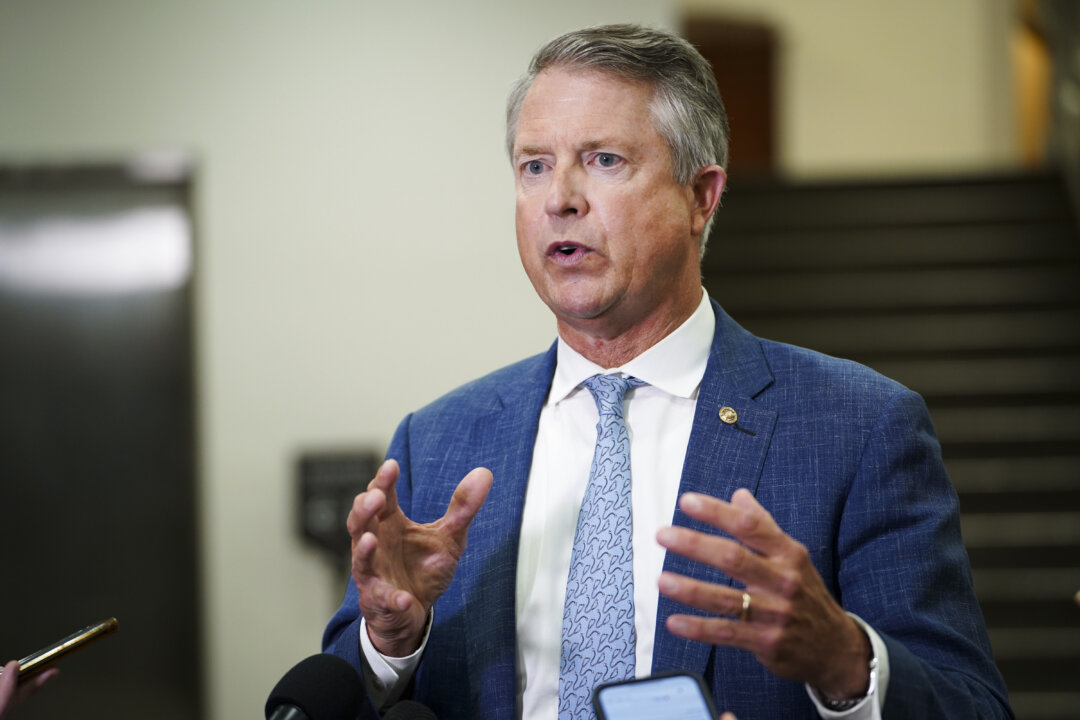 Senator Says Republicans ‘Ignoring’ Musk’s Comments on Megabill