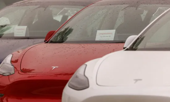 Tesla Prepares for First Trial Over Fatality Involving Its ‘Full Self-Driving’ Vehicles
