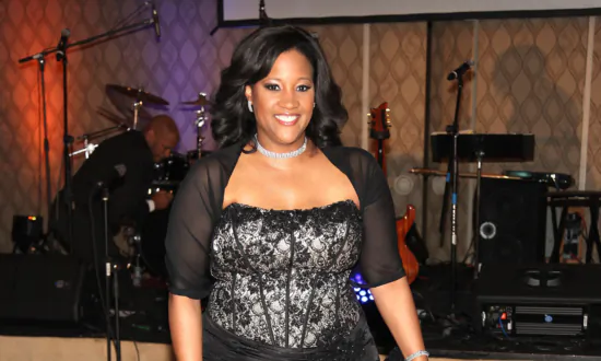 CBS New York Meteorologist Elise Finch Dies at 51
