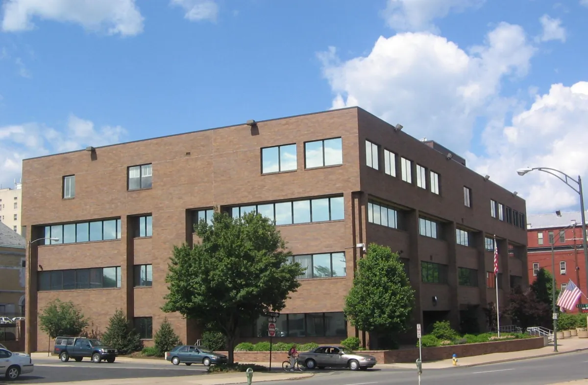 Federal courthouse in Williamsport, Pa., in 2006. (Photo by Ruhrfisch, Creative Commons Attribution-Share Alike 3.0 Unported License)