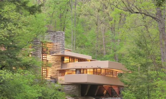Fallingwater: Milestone Design in Remote Pennsylvania