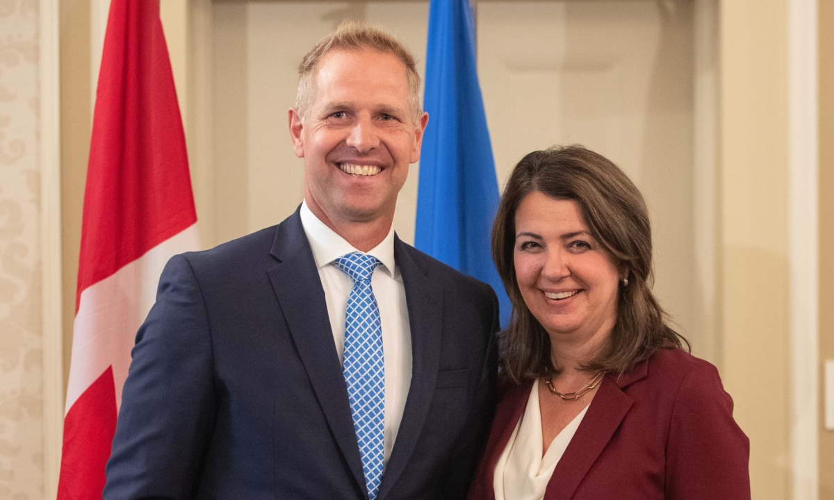 NextImg:Alberta Affordability Minister Tasked With Lowering Cost of Utilities, Housing, Food
