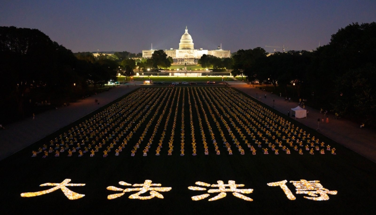 Candlelight Vigil Remembers Victims of CCP's Persecution of Falun Gong