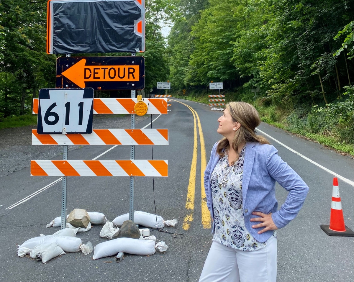 NextImg:Emergency Road Repairs Stalled for Months as National Park Service Reviews Project