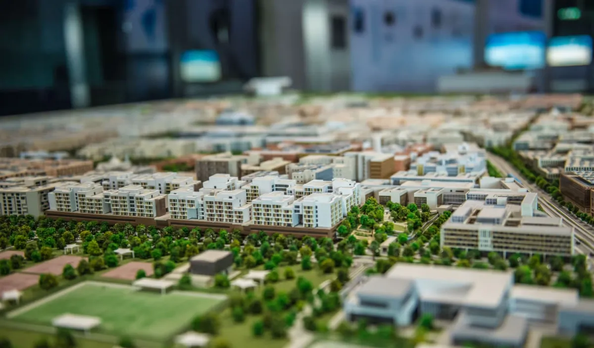 Masterplan design of sustainable city in the desert. (Red Eye Stock/Shutterstock)