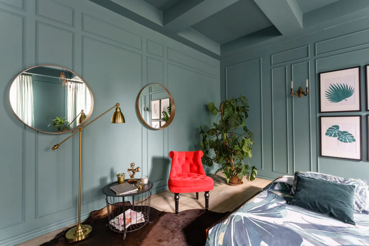 In many cases, hanging artwork and mirrors so the center line falls within the range of 54 to 57 inches above the floor works best. (Dreamstime/TNS)