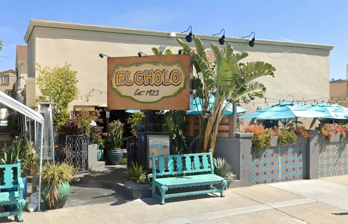 The El Cholo restaurant in Newport Beach, Calif. (Google Maps/Screenshot via The Epoch Times)