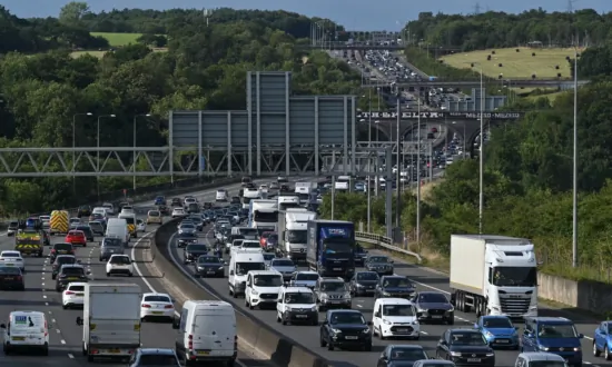 UK’s Largest Anti-ULEZ Motorist Group Swings Toward Labour For First Time