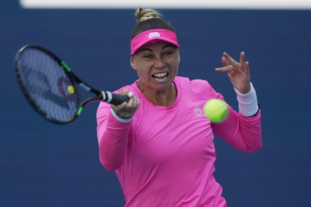 Russia's Zvonareva Banned From Entering Poland for WTA 250 Tournament