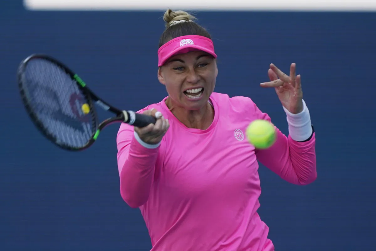 Vera Zvonareva of Russia returns the ball to Danielle Collins of the United States during the Miami Open tennis tournament in Miami Gardens, Fla., on March 26, 2022. (Marta Lavandier/AP Photo)