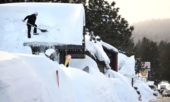Mammoth Mountain Extends Ski Season Into August for Third Time Ever