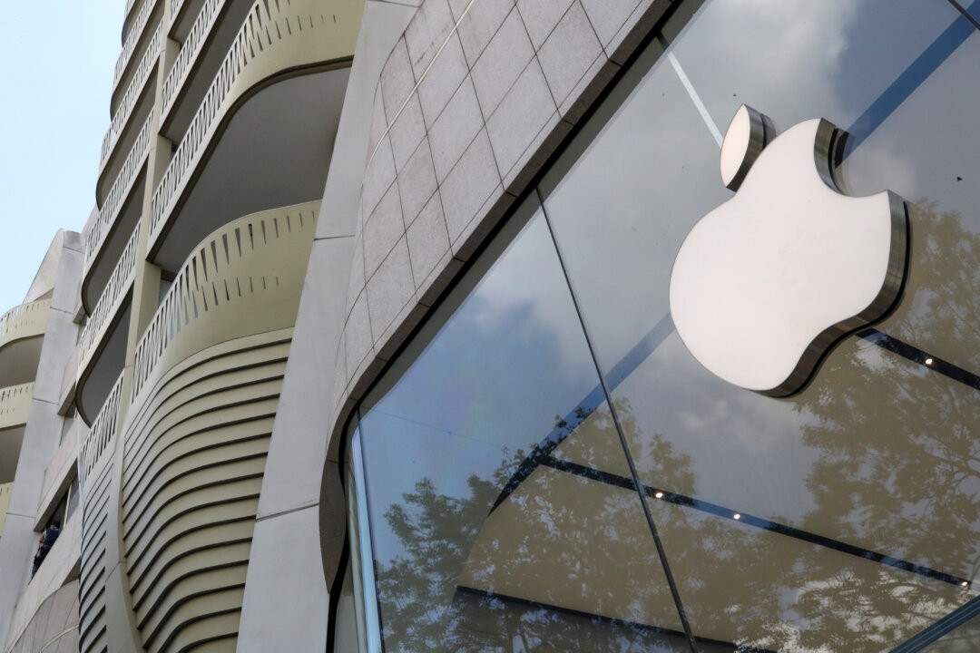 Third-Party App Developers in UK Sue Apple for $2.7 Billion Over Tracking Restrictions