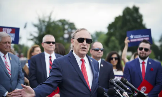 GOP Lawmaker Urges Further Probe into Jan. 6 Committee Amid Navarro’s Impending Prison Sentence