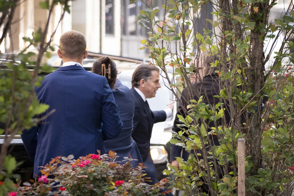 Hunter Biden arrives at the J. Caleb Boggs Federal Building in Wilmington, Del., on July 26, 2023. (Madalina Vasiliu/The Epoch Times)