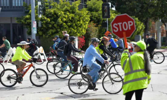Californians May Soon Need Driver License to Ride Electric Bikes