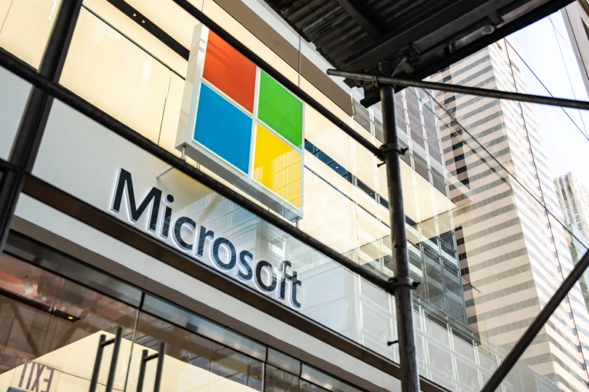 A sign at a Microsoft store in New York City on July 26, 2023. (Samira Bouaou/The Epoch Times)