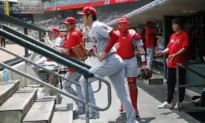 Ohtani Throws 1st MLB Shutout, Hits 2 HRs as Angels Sweep Tigers After Team Says He’s Staying