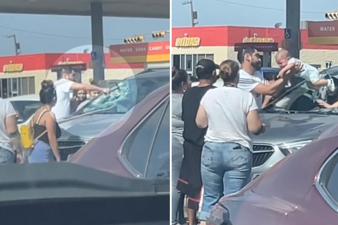 VIDEO: Panicked Father Smashes Windshield to Rescue Baby Locked in a ...
