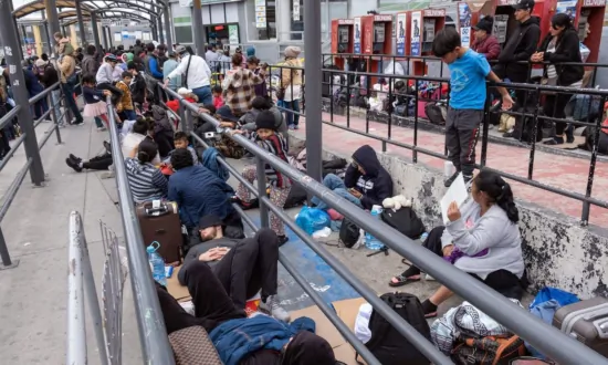 Biden Admin to Accept Some Migrants Waiting in Mexico Into US as Refugees