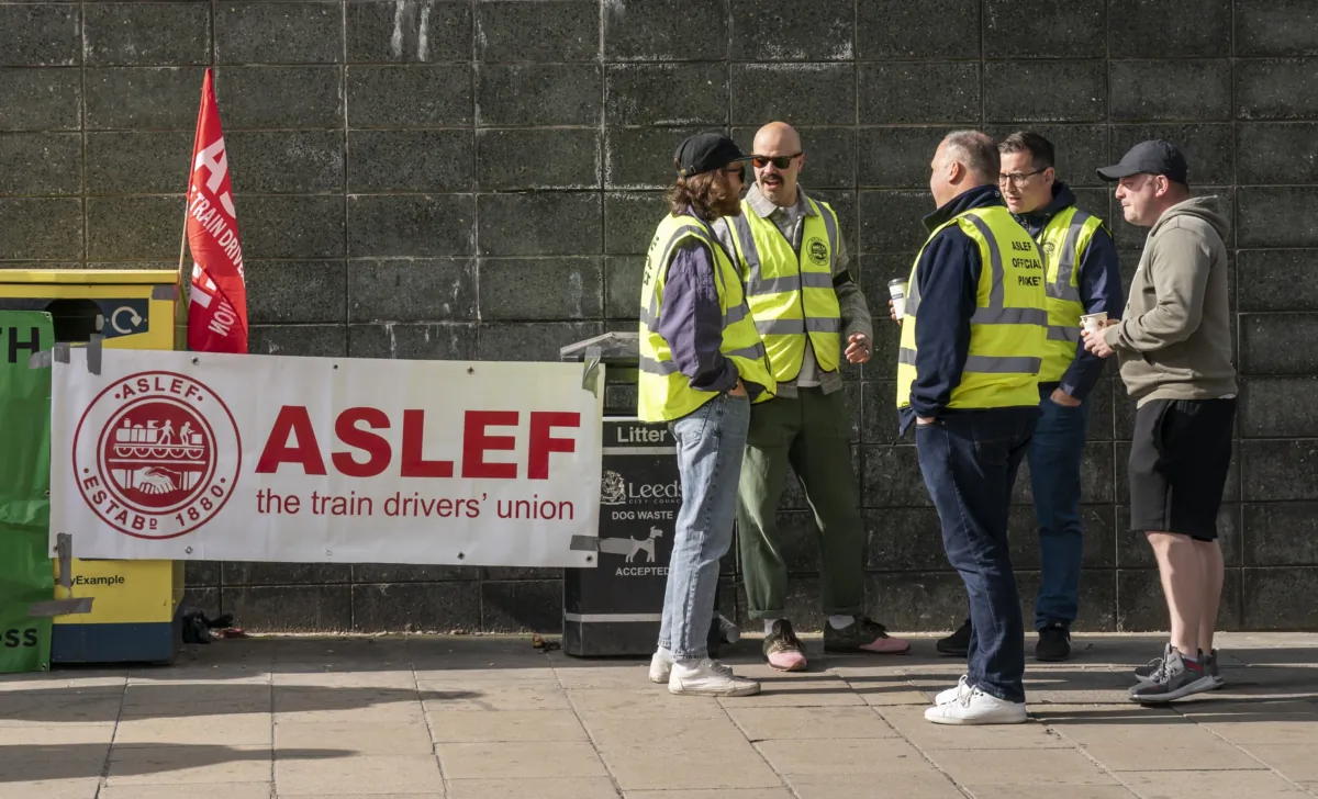 Members of the Aslef union on a picket line near the Leeds train station on June 3, 2023. (Danny Lawson/PA Wire)