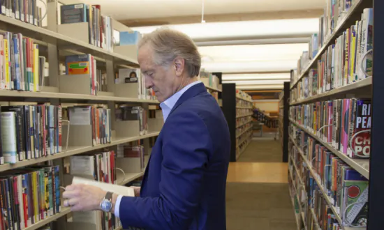 Judge Blocks Arkansas Law Allowing Librarians to Be Charged Over ‘Harmful’ Materials