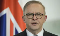 Australia’s Prime Minister Stands Firm Against the US on WikiLeaks Founder’s Prosecution