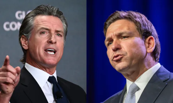 DeSantis, Newsom Set to Face Off in Debate Tonight
