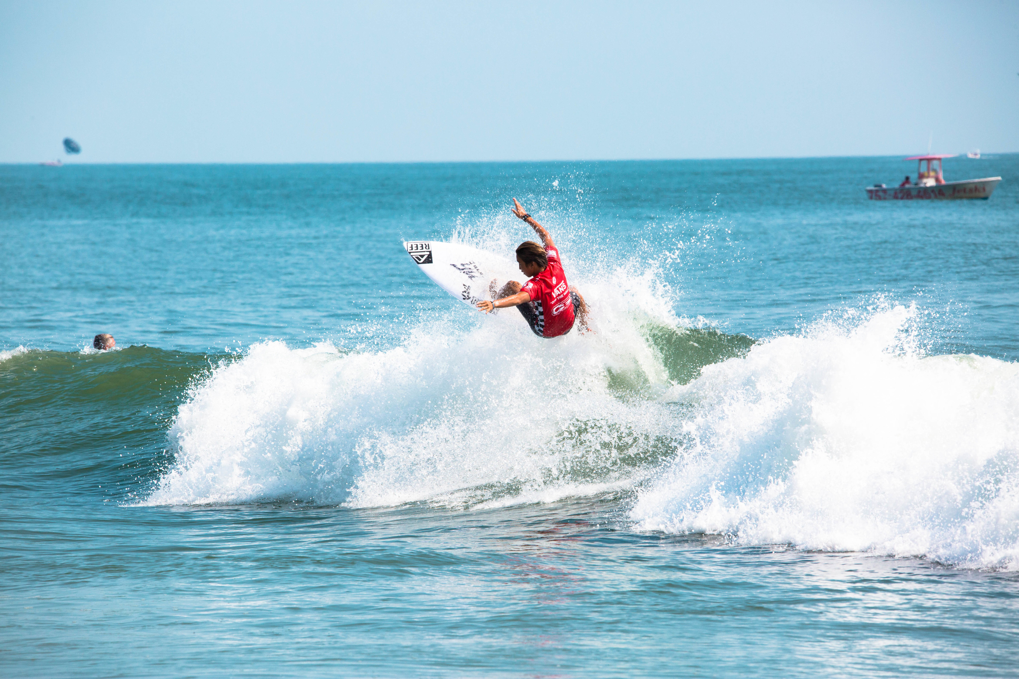 Id5418684-ecsc-surfing-2017 Jpg-2