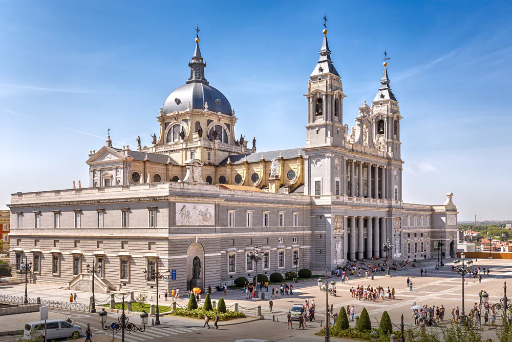 The Catedral de Santa Maria la Real de la Almudenaon in Madrid. (BAHDANOVICH ALENA/Shutterstock)