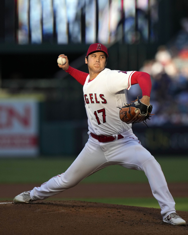 MLB/ Shohei Ohtani hits 40th homer after leaving mound early with cramps in  Seattle's 5-3 win over Angels