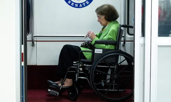 US Rep. Lee Criticizes Newsom’s Choice to Replace Dianne Feinstein