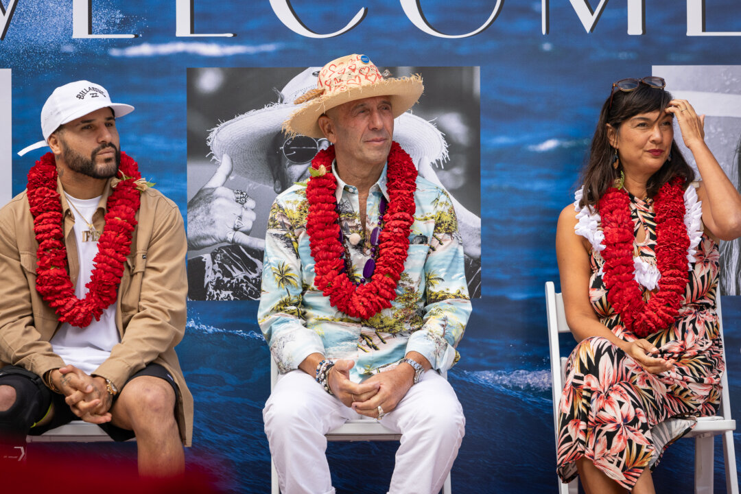 US Open of Surfing Celebrations Welcome 3 Surfers to ‘Hall of Fame ...