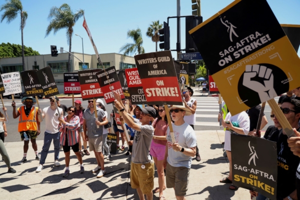 id5446417-hollywood-strike