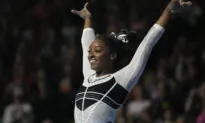 Simone Biles Dazzles in Her Return Following 2-year Layoff to Easily Claim US Classic