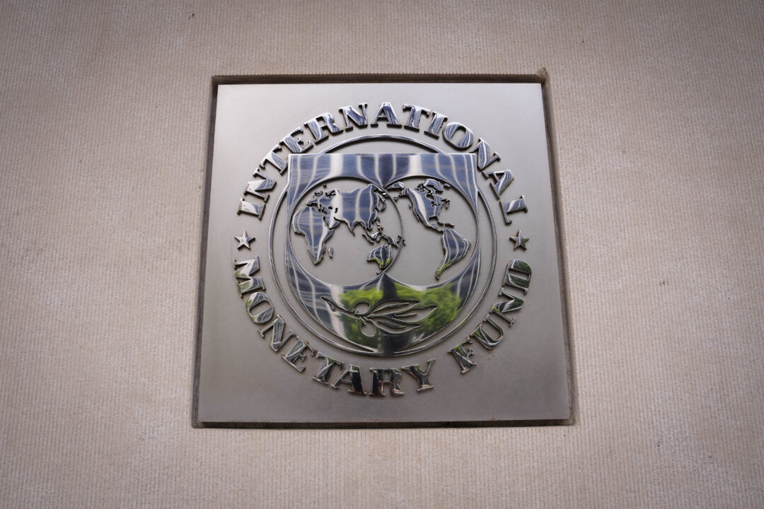 LIVE NOW: IMF Holds Press Briefing on Regional Economic Outlook in the Asia Pacific Department