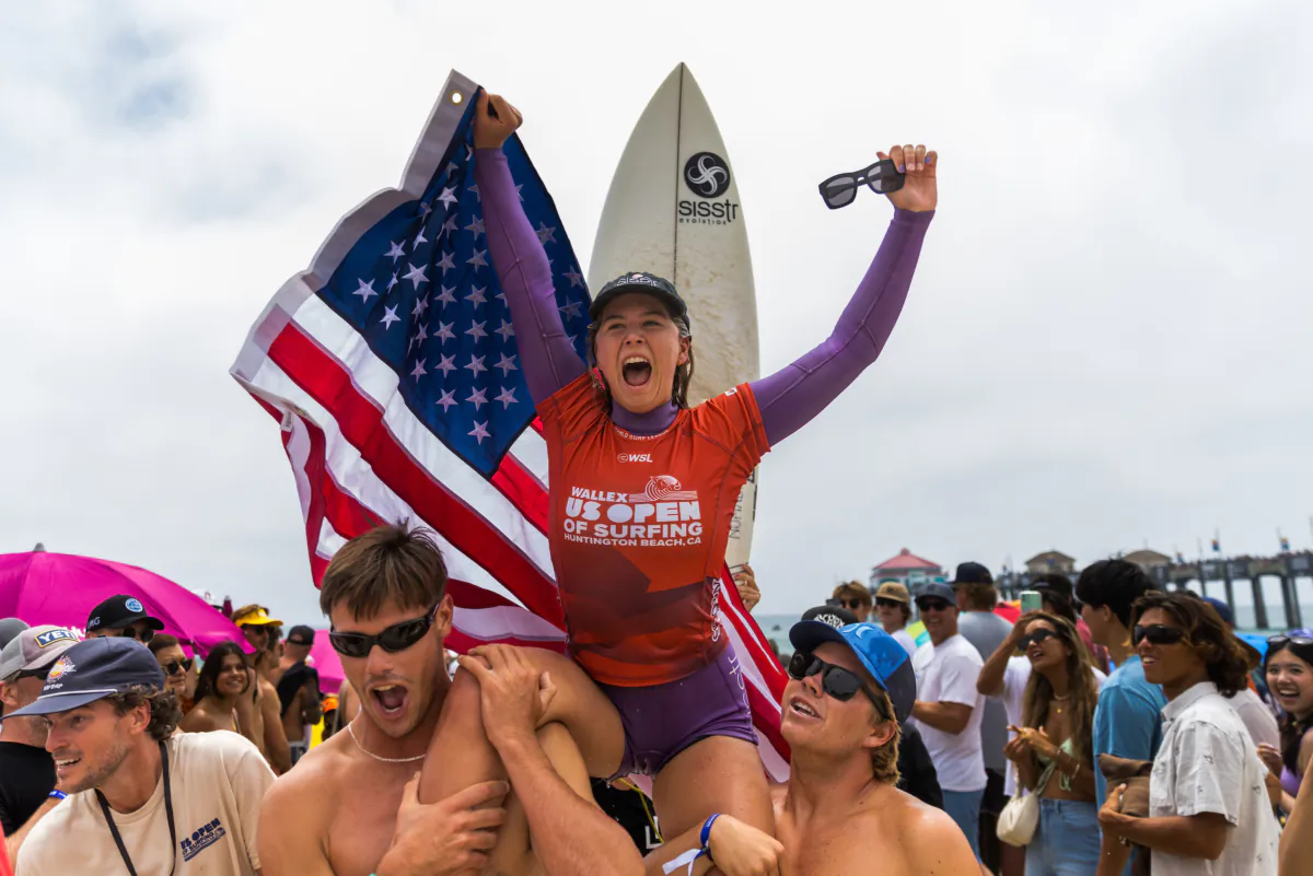 Sawyer Lindblad of the United States after winning the Women’s U.S. Open of Surfing at Huntington Beach, Calif., on Aug. 6, 2023 (Kenny Morris/World Surf League)