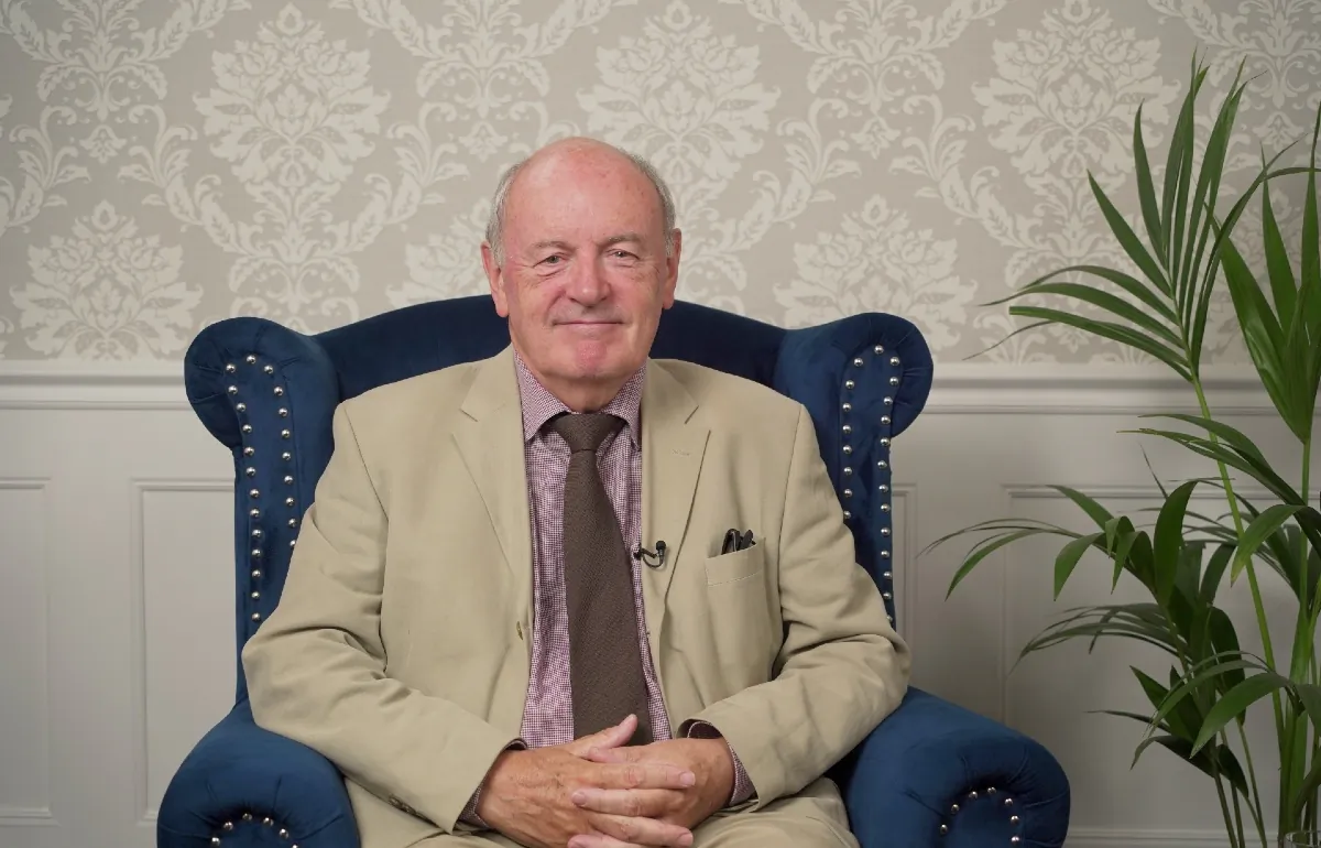 Chris McGovern speaks to presenter Lee Hall for the "British Thought Leaders" programme on NTD. (NTD)